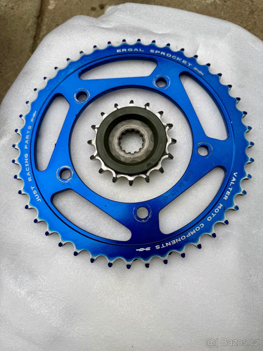 řetězová sada Suzuki GSXR - 3