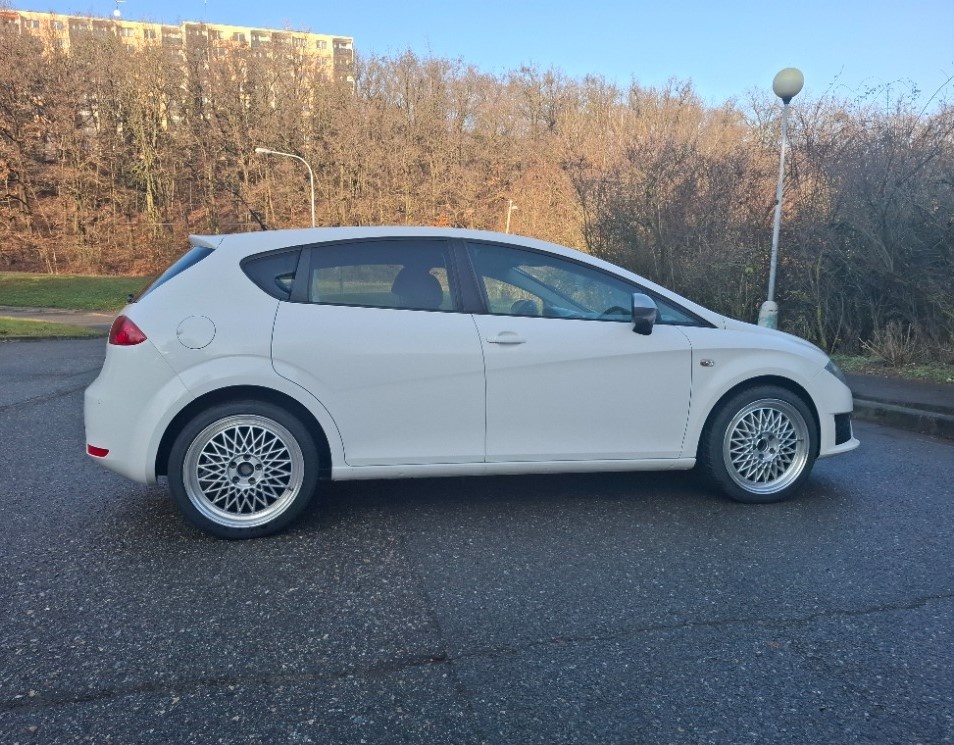 Seat Leon FR 2.0 TSI 155 kW, 2011 - 3
