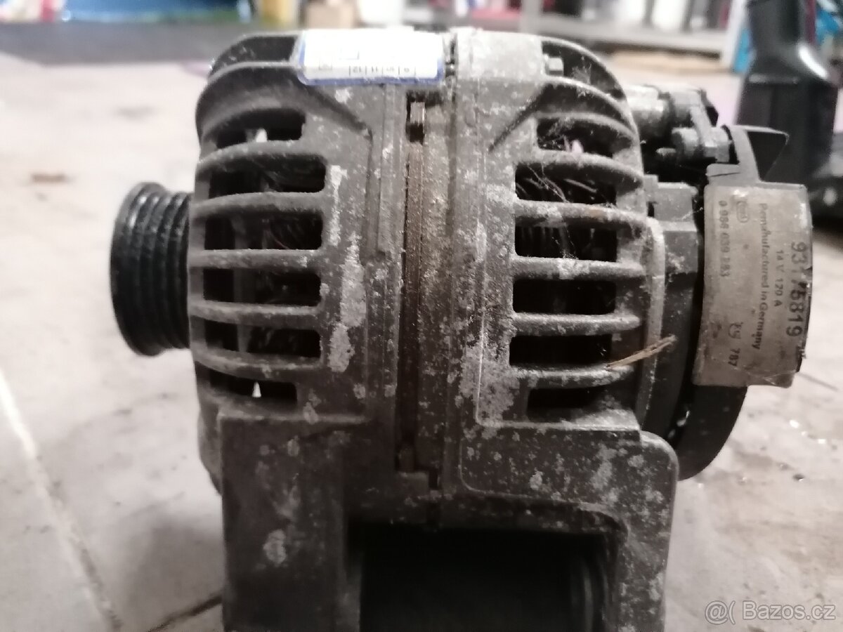 Opel Omega alternátor - 3