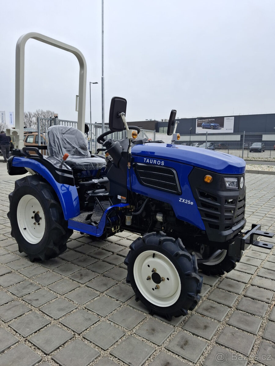 Malotraktor Tauros ZX25A - 3