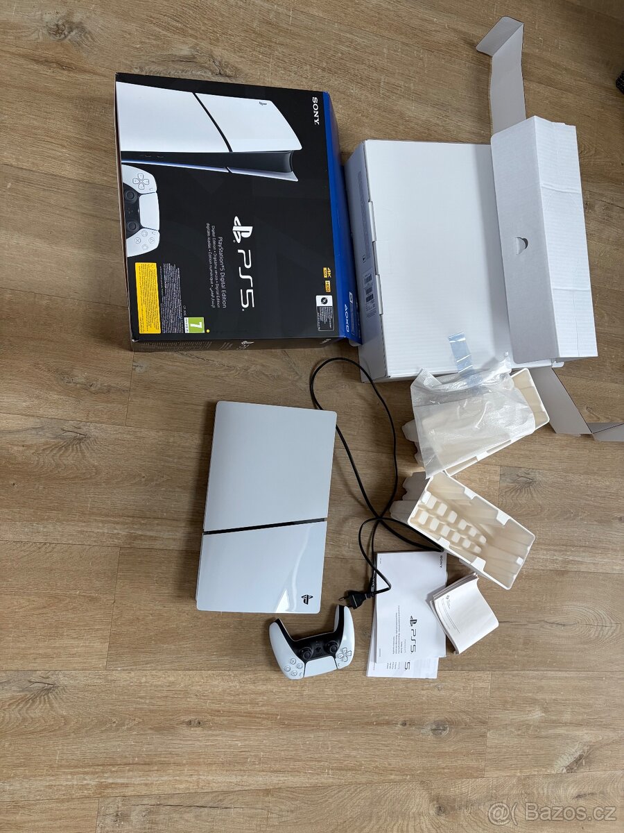 PS 5 slim 1 TB Digitál - 3