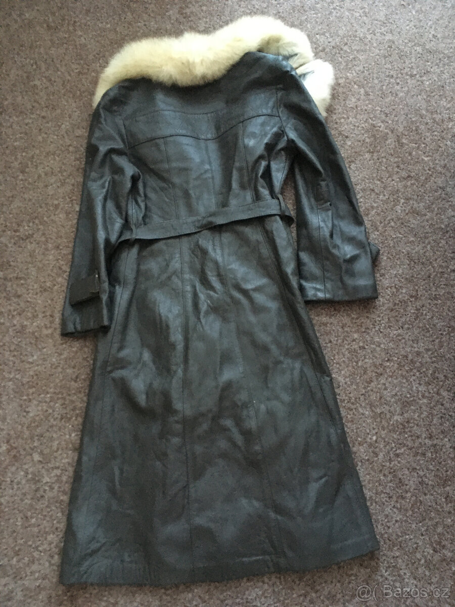 Kožený dámský kabát s pravým liščím límcem - 3