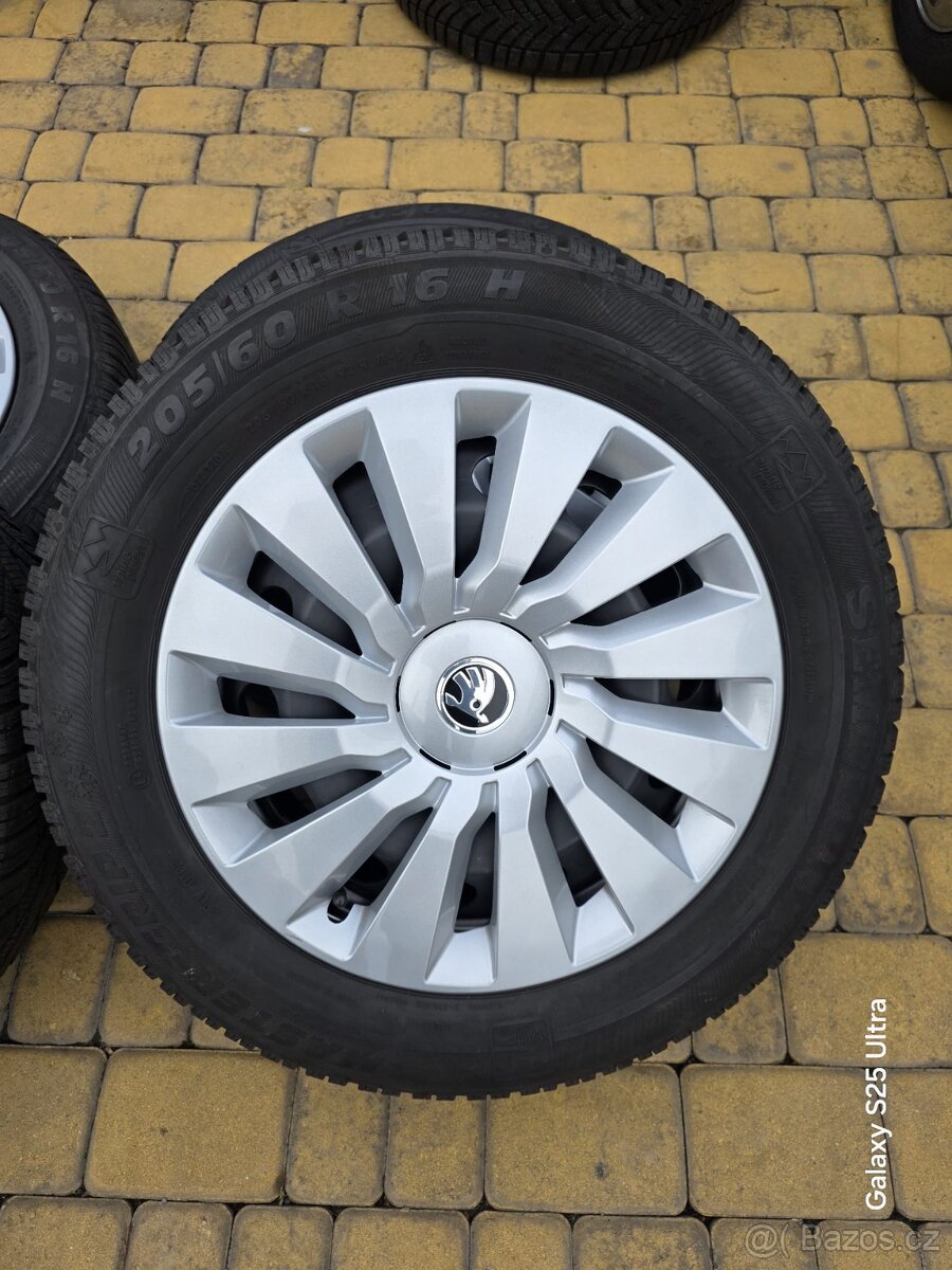 Kola zimní sada s poklicemi 5x112 16" Octavia 4 - 3