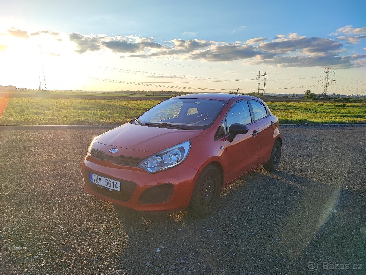 Kia Rio 2012 1.4 benzín 80 kW - 3
