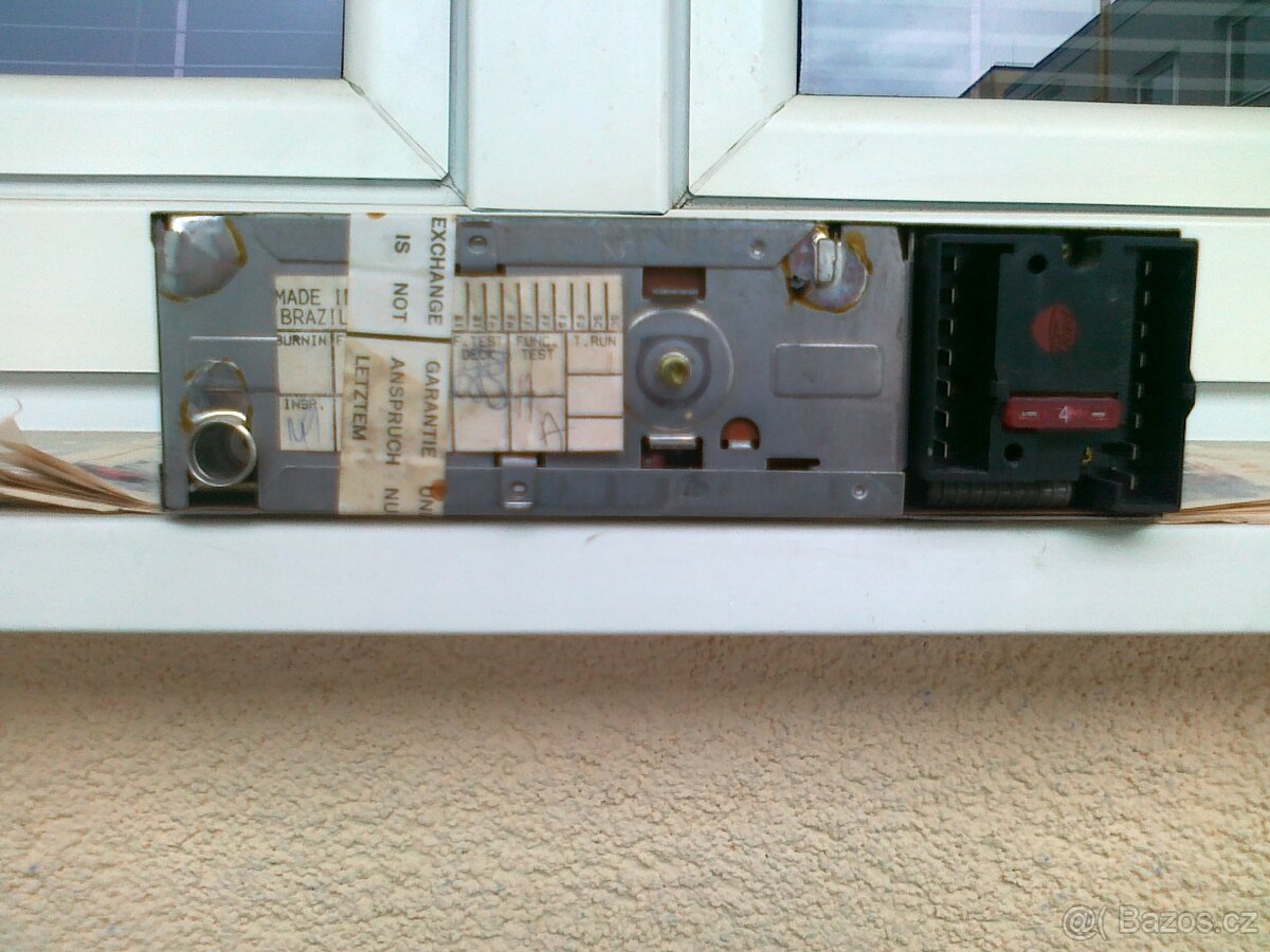 Prodám autorádio FORD- - 3