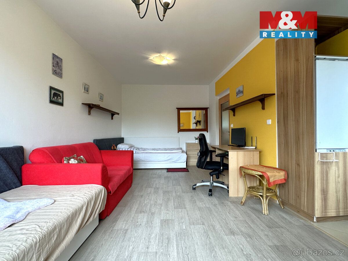 Pronájem bytu 1+kk, 37 m², Praha, ul. Nademlejnská - 3