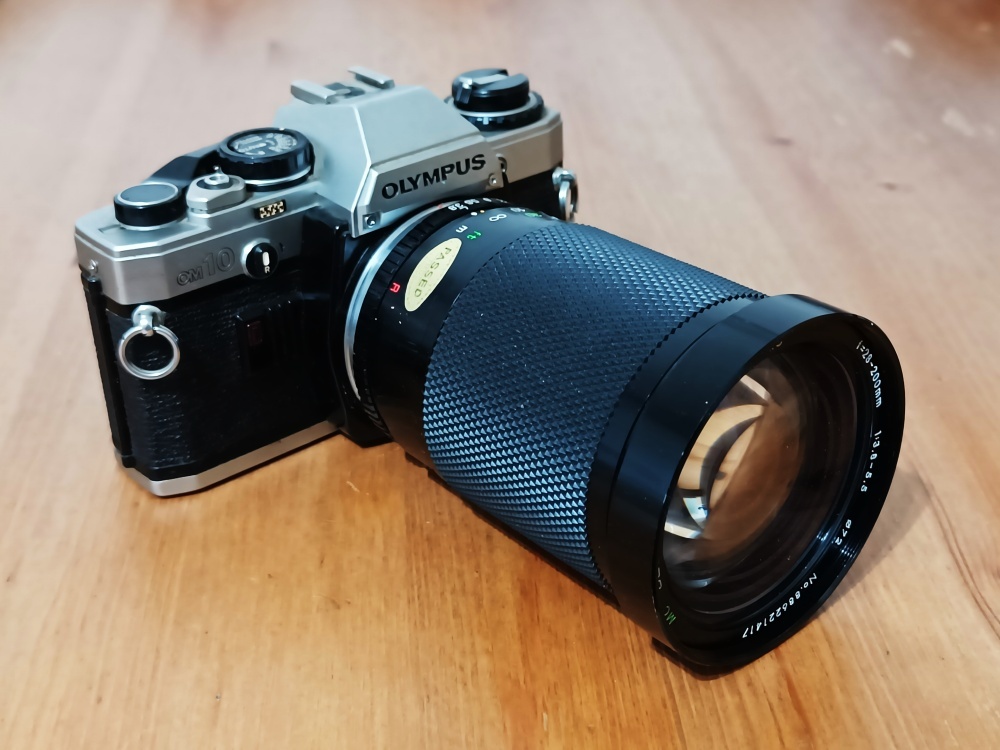 OLYMPUS OM-10 (Soligor Zoom/Macro 28-200mm) - 1979 - 3