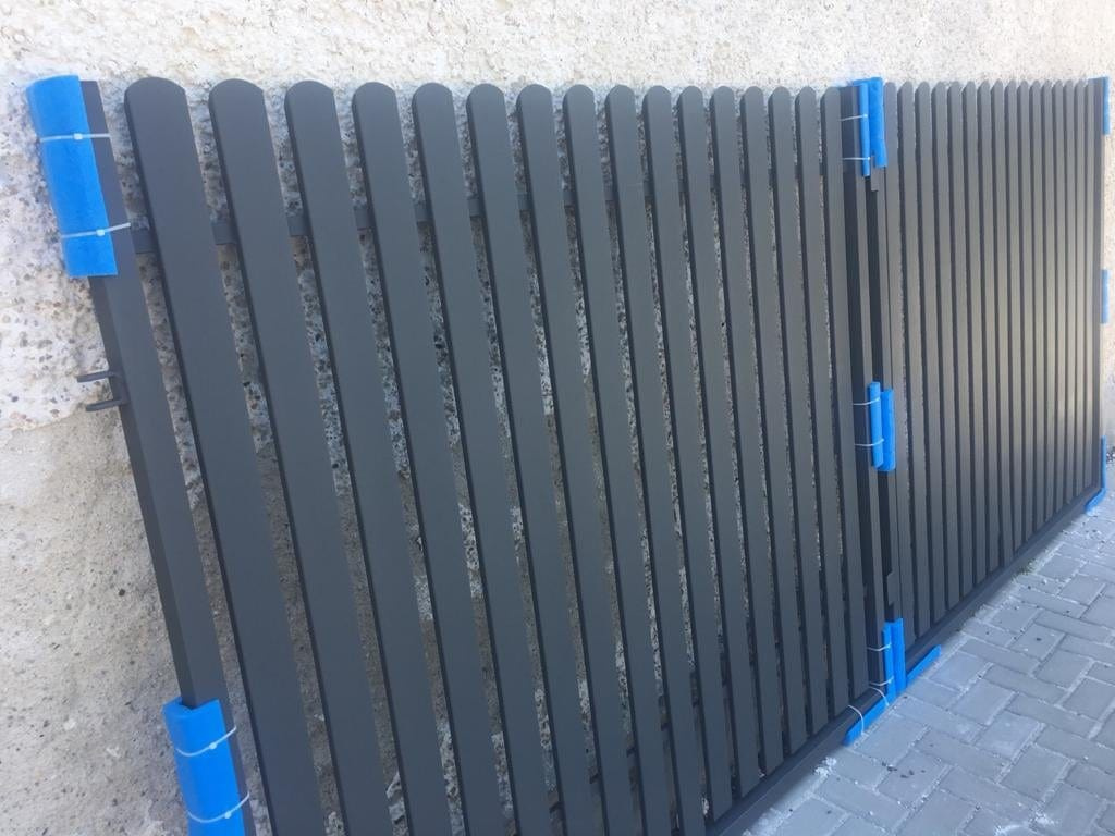 BRÁNA DVOUKŘÍDLÁ VRATA - 3