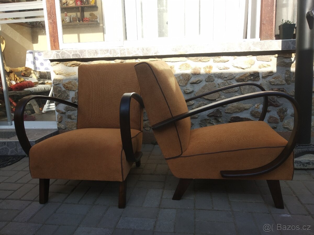 Křesla podle návrhu J.Halabaly. - 3