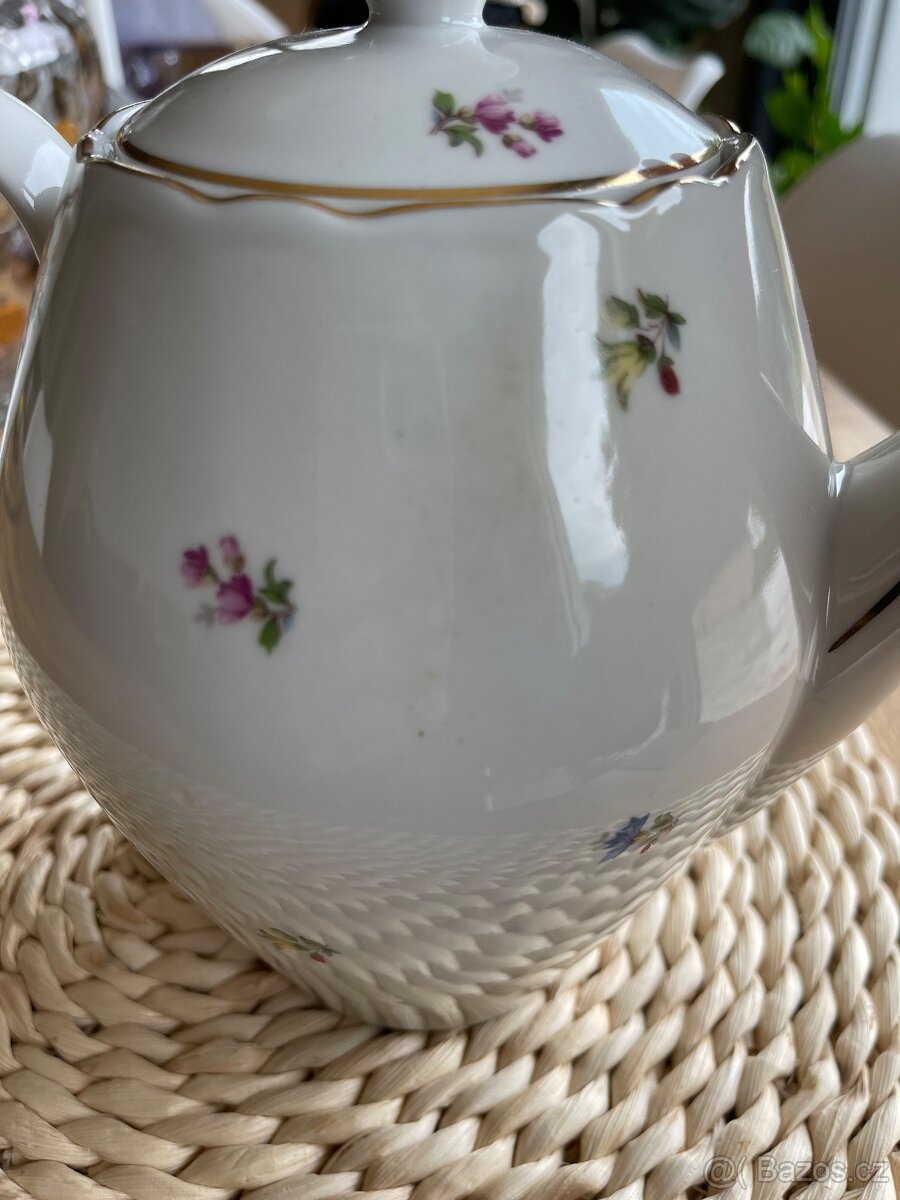 Stará porcelánová konvice - 3