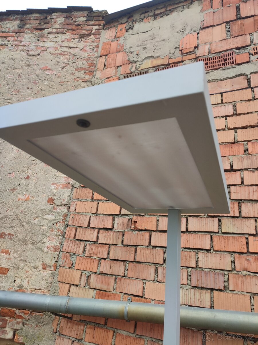 Stojací lampa s pohybovým čidlem - 3