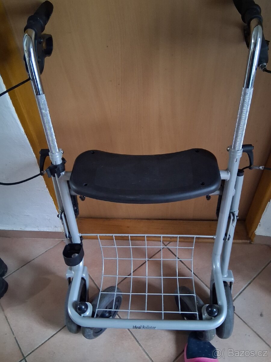 Čtyřkolové chodítko - 3