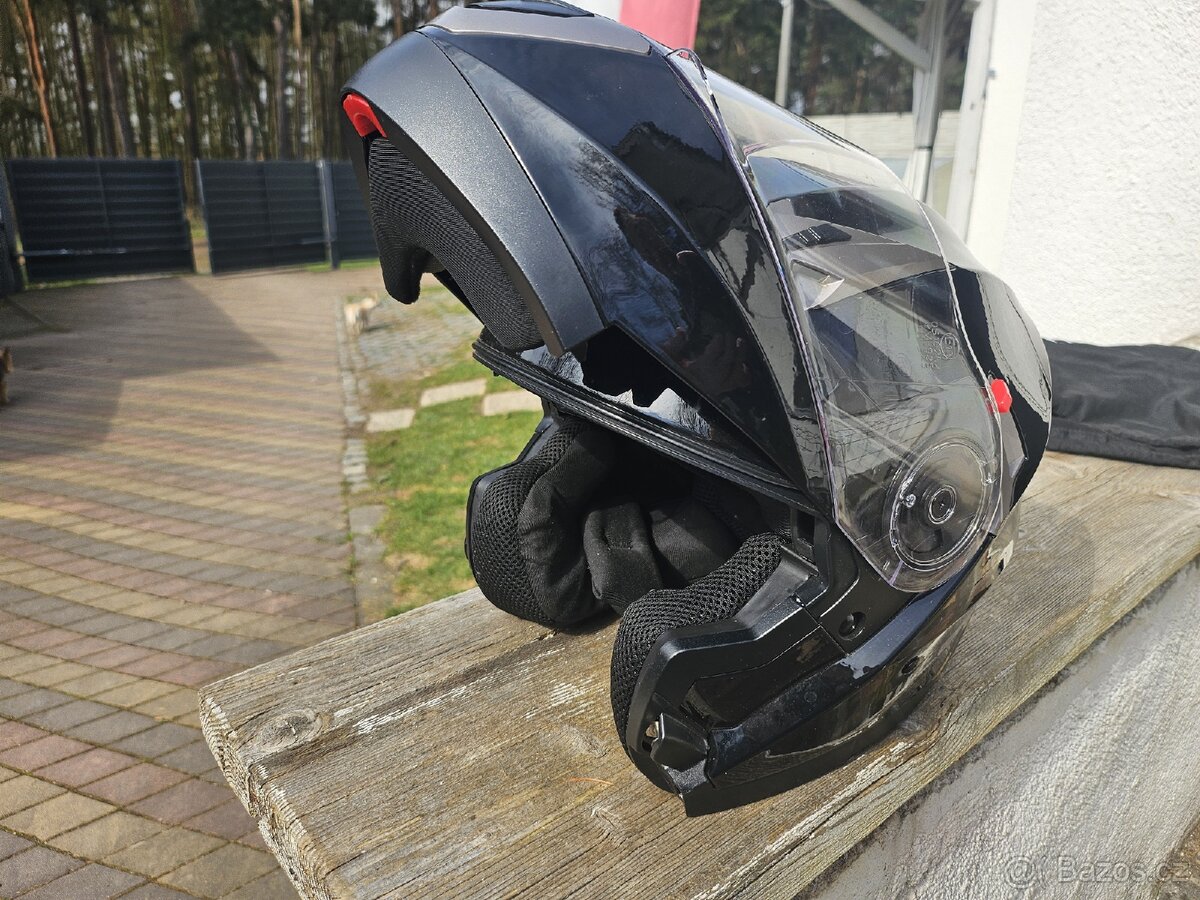 Prodám helmu,rok ježděná... - 3