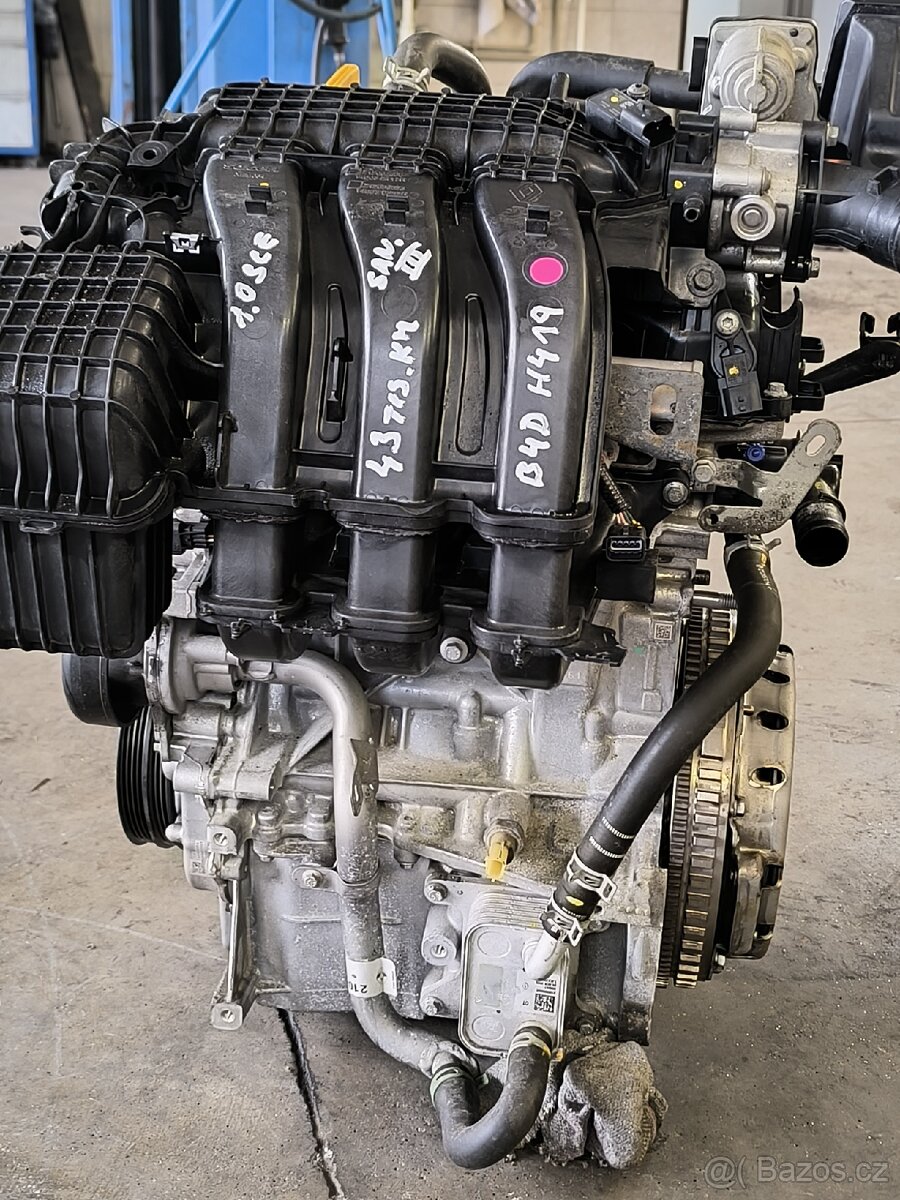 Dacia Sandero 3 motor - 3