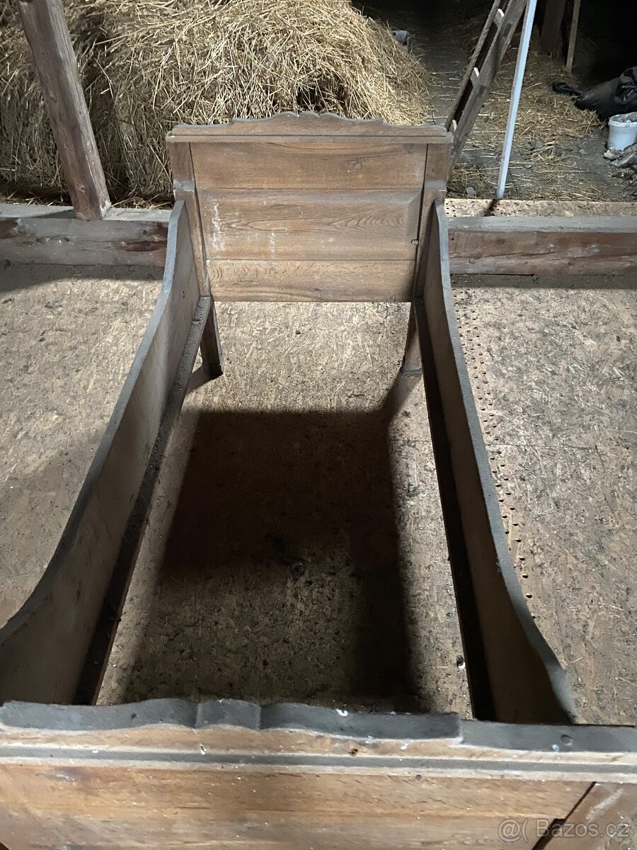 Starožitná postel - 3