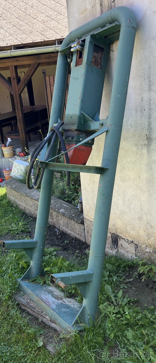 ŠTÍPAČKA ZA TRAKTOR - 3