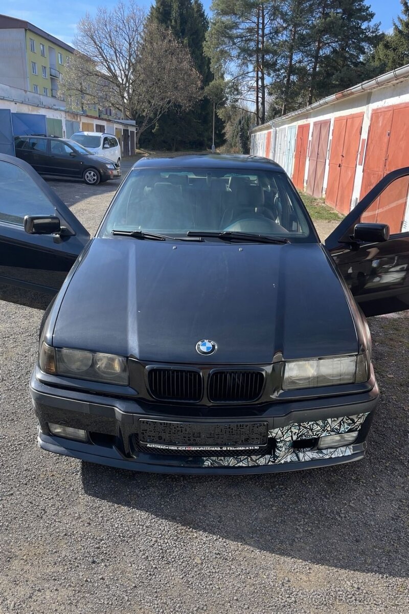 BMW E36 323ti Compact - 3