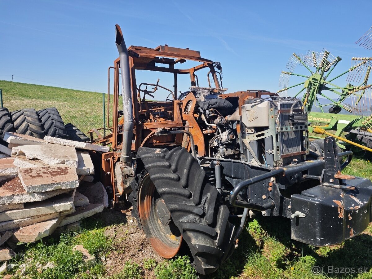Rozpredám traktor JCB Fastrac 3230Xtra - 3
