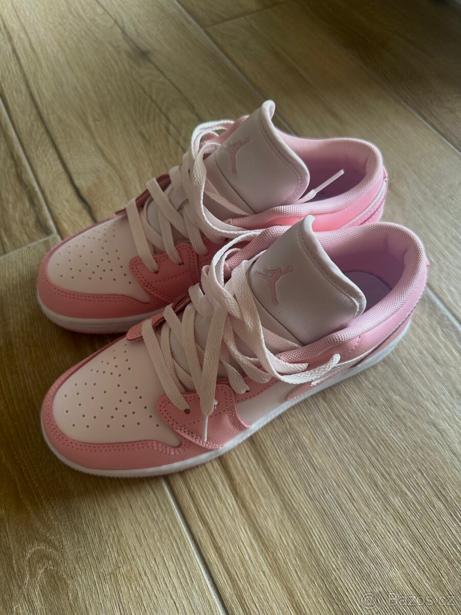Air Jordan 1 Low Medium soft pink - 3