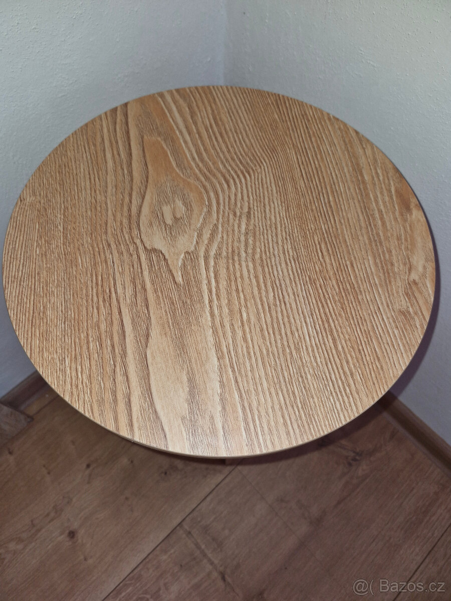 Nový stolek SINSAY - 3