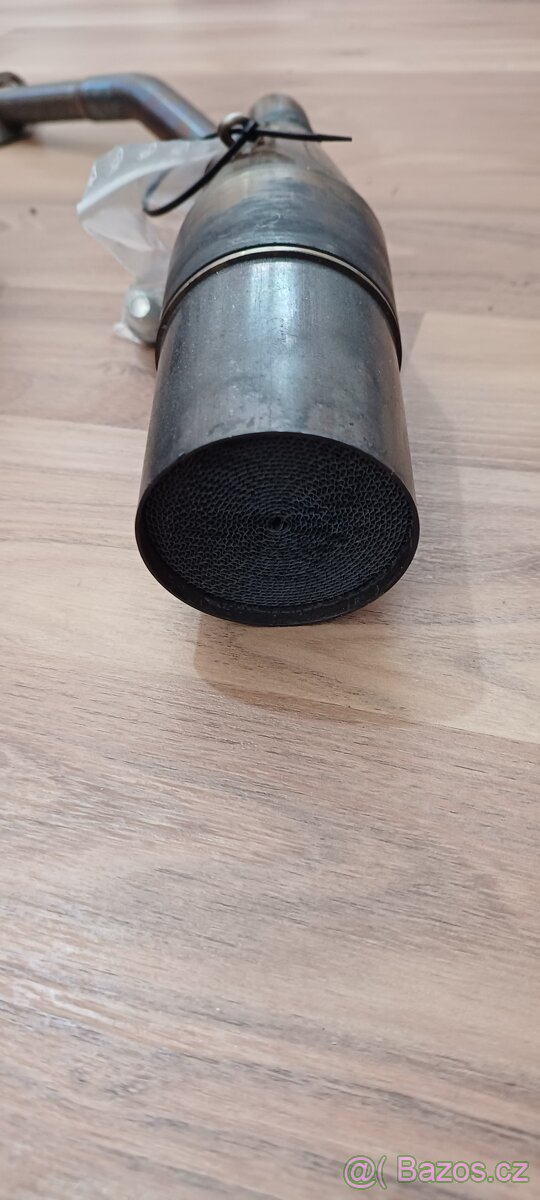 Výfuk Akrapovič Honda Forza 125 - 3