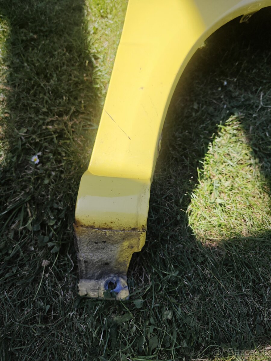 Pravý blatník Fabia - 3