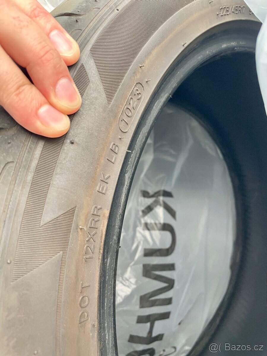 Laufenn 225/45 R17 94V DOT 1023 - 3