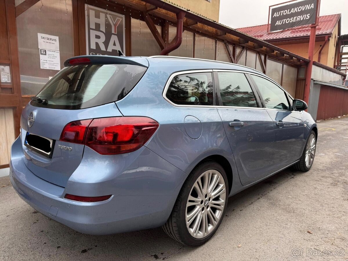 Opel Astra J 1,4i Sport Tourer - 3