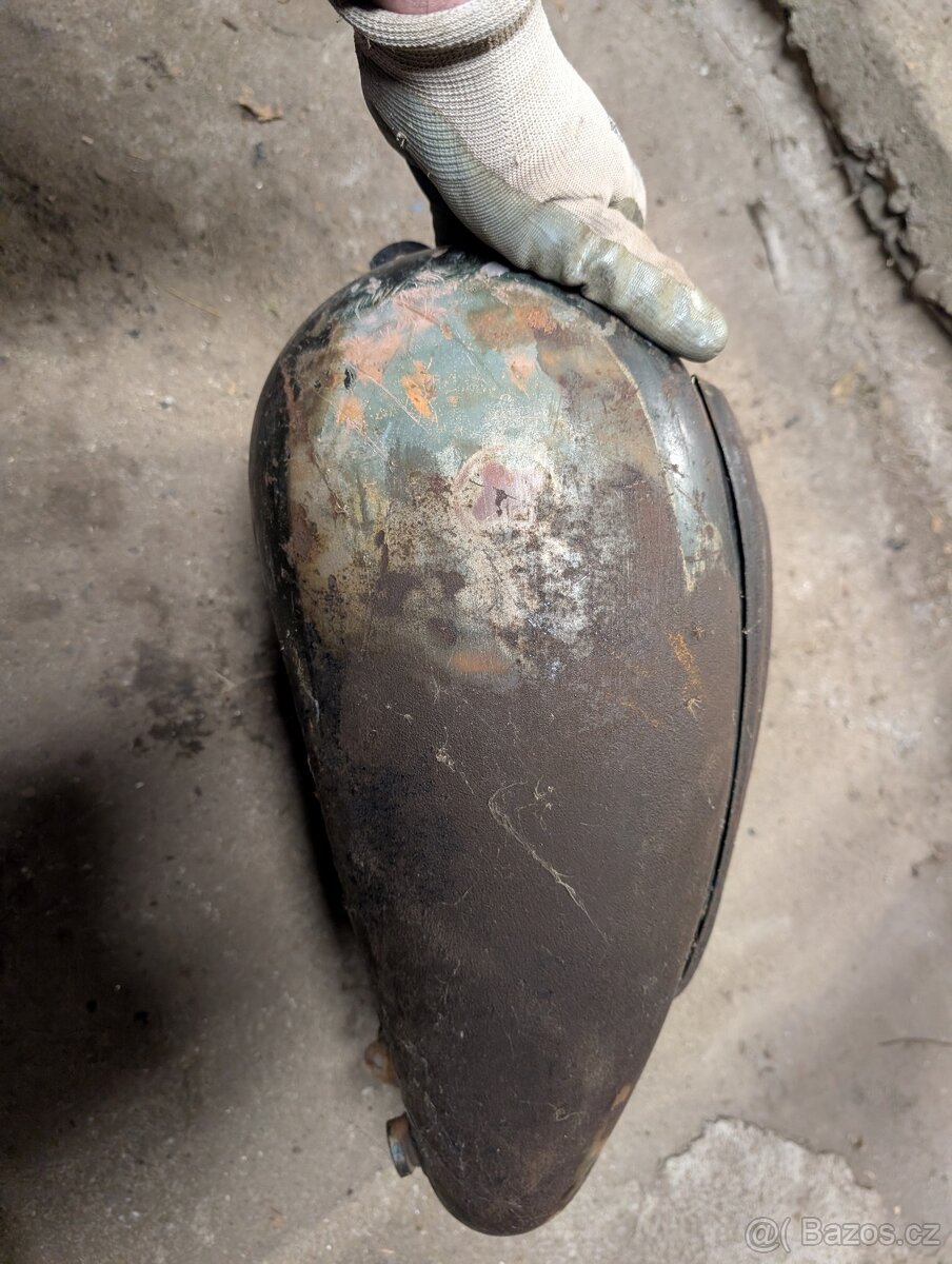 Manet 90 - Nádrž - 3