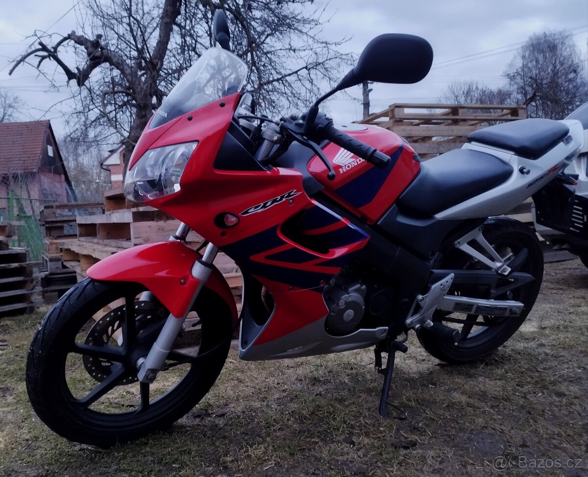 Honda CBR 125r - 3