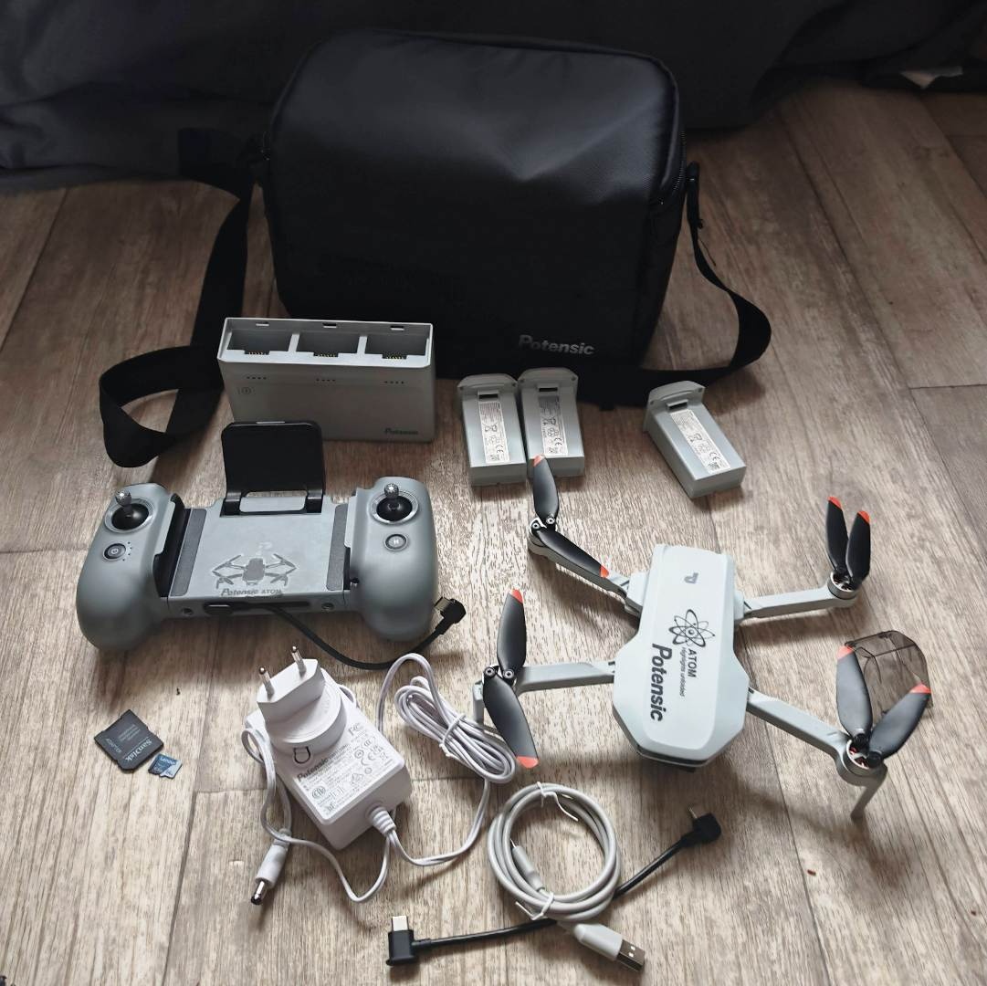 Dron Potensic Atom 2 Fly More Combo bílý PC: 10 990,- - 3