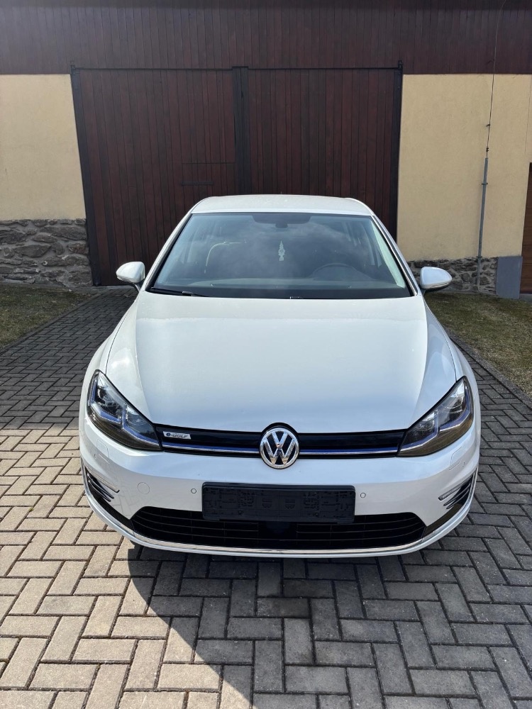 Volkswagen e-Golf, 100kW,LED,TEPELNÉ ČERPADLO - 3