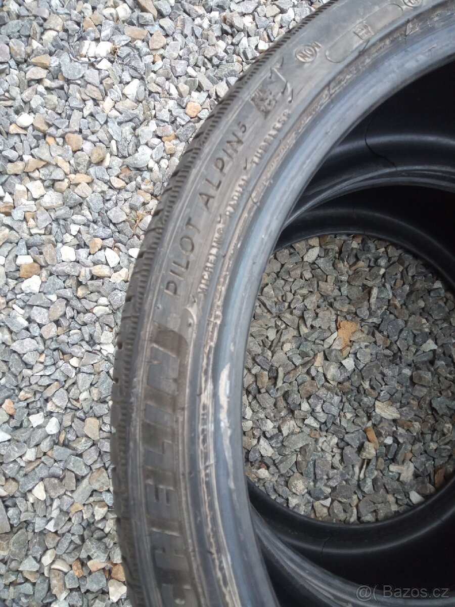 295/30 R21 - 3