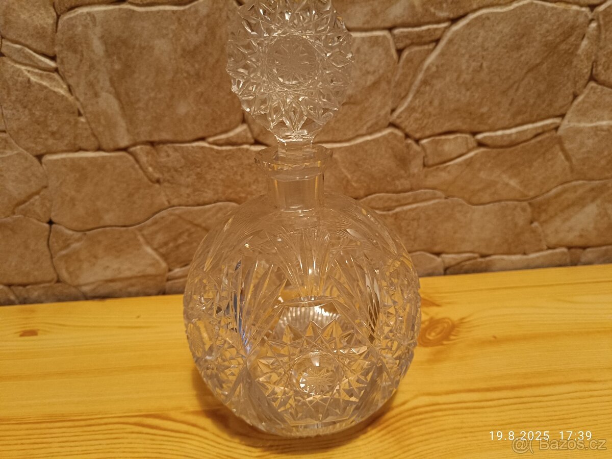 Prodám BROUŠENOU KŘIŠŤÁL. KARAFU NA ALKOHOL - 3