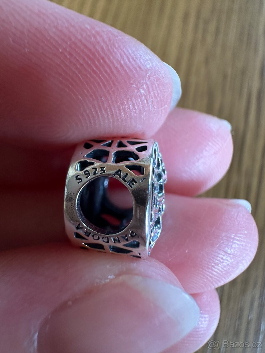 Spiderman nad městem přívěsek na Pandora náramek - 3