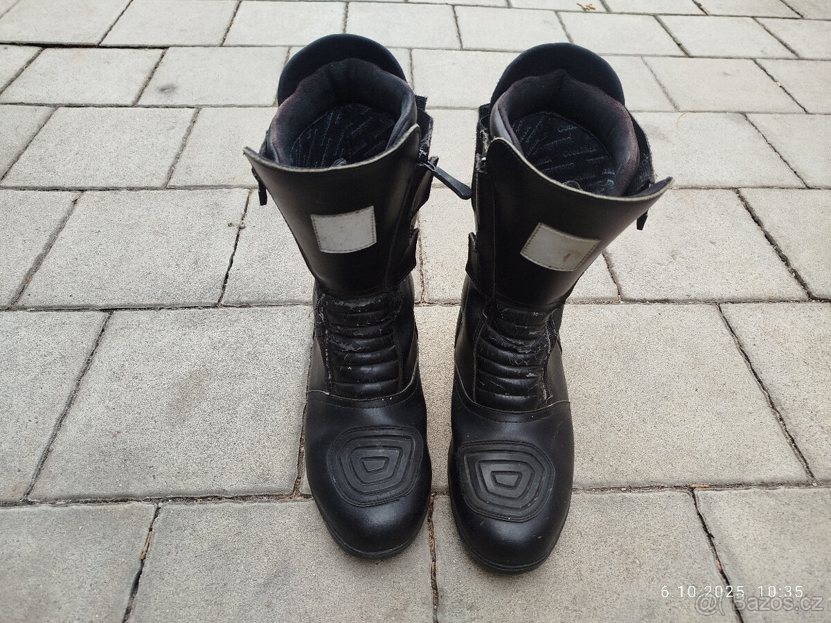 MOTO BOTY vel. 44 - 3