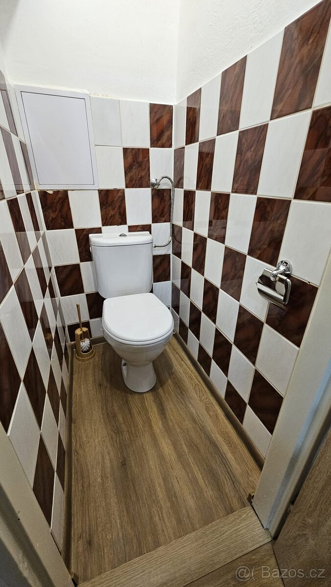 PRONÁJEM BYTU 2kk V UO - 3