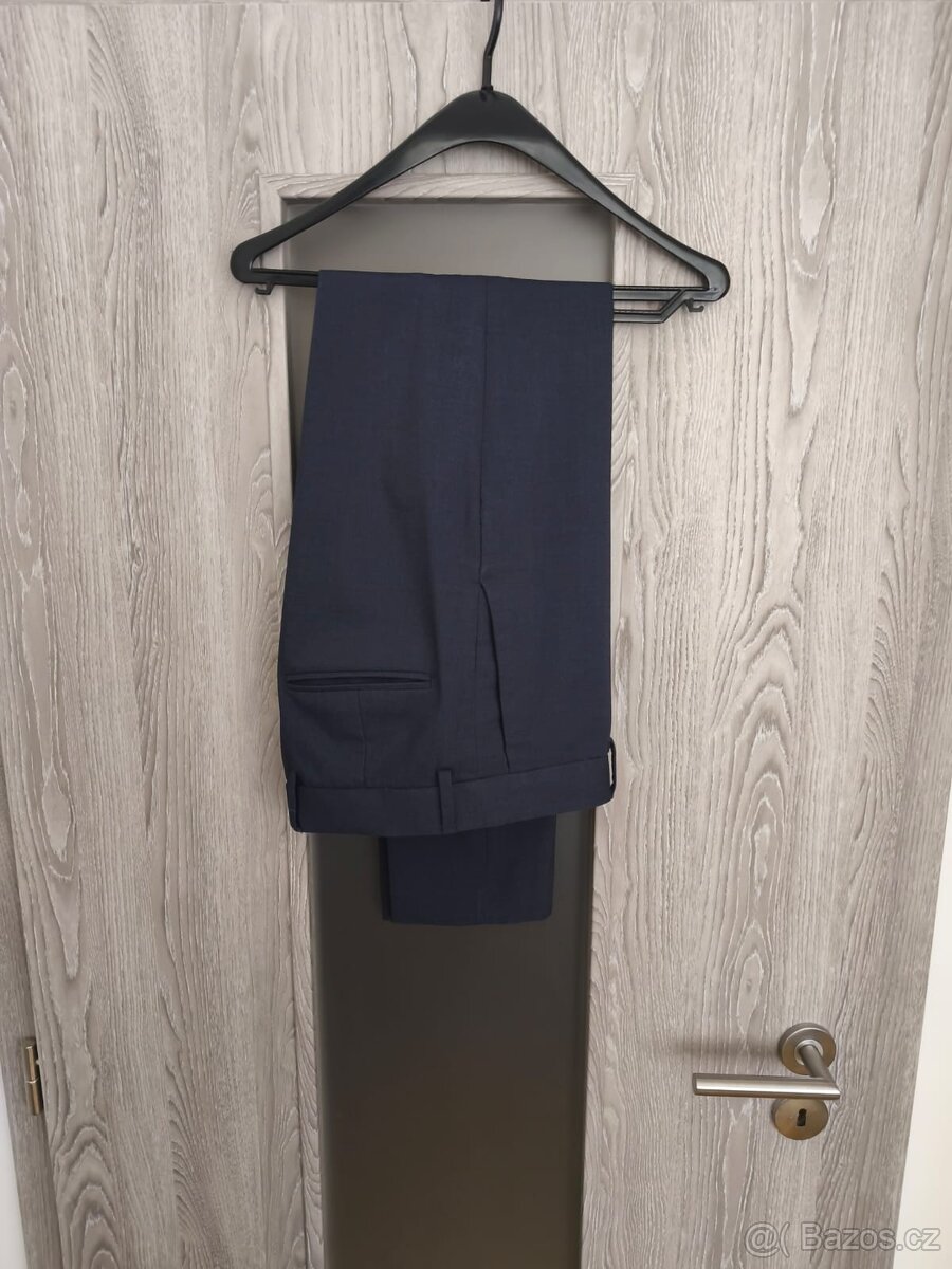 Oblek s košilí - 3