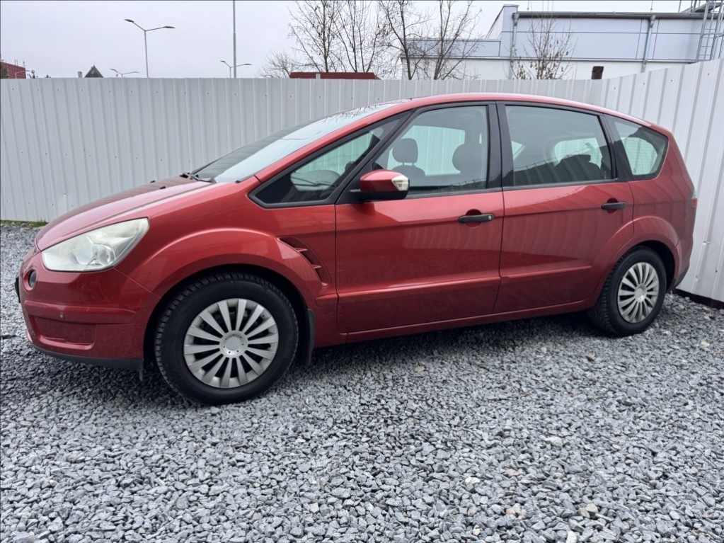 Prodám Ford S-MAX 2,0 TDCi,96kW,7míst,tažné - 3