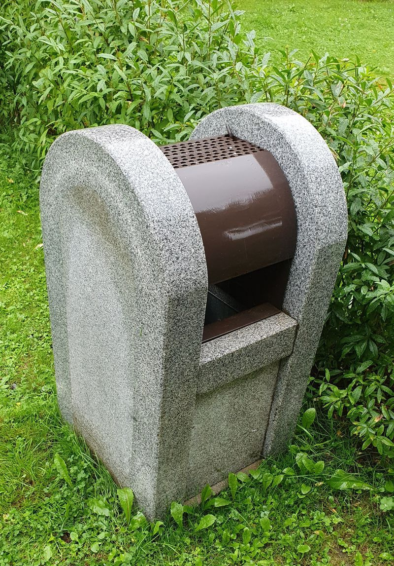 koš s popelníkem pravá žula mobiliář; kamenné desky náhrobní - 3