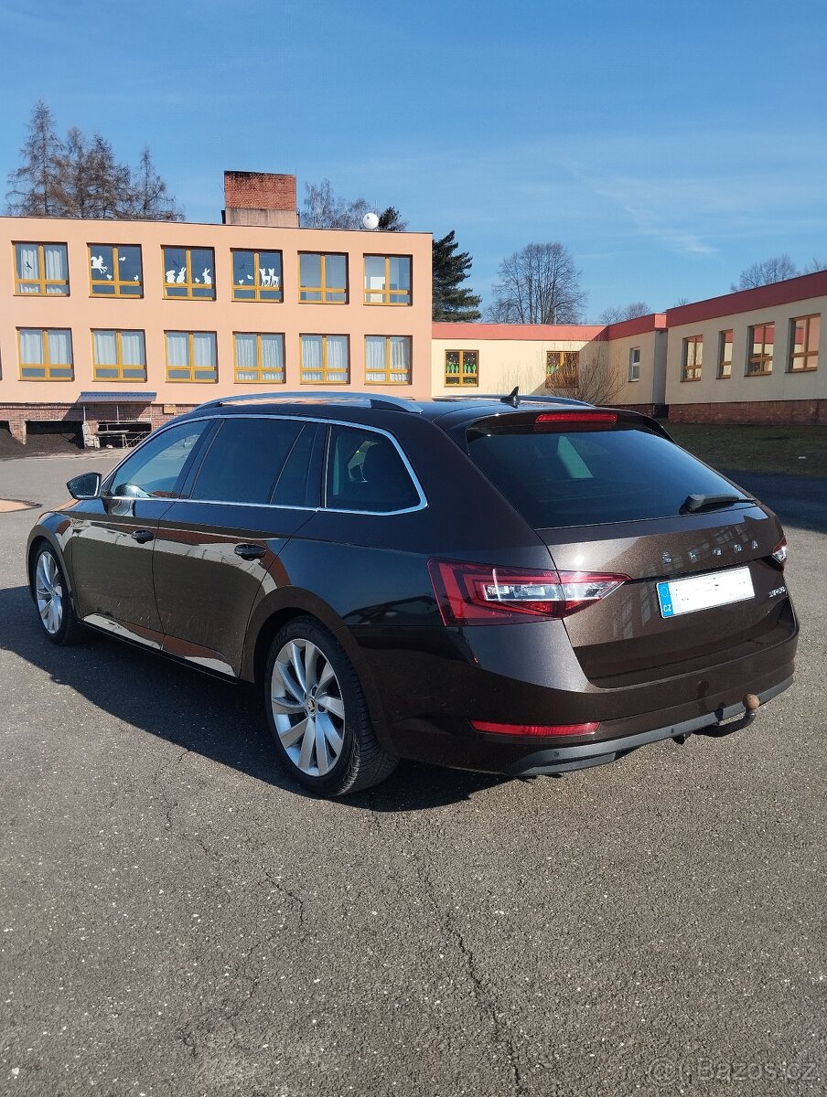 Škoda Superb 3 kombi 2.0 tdi 110kw - 3