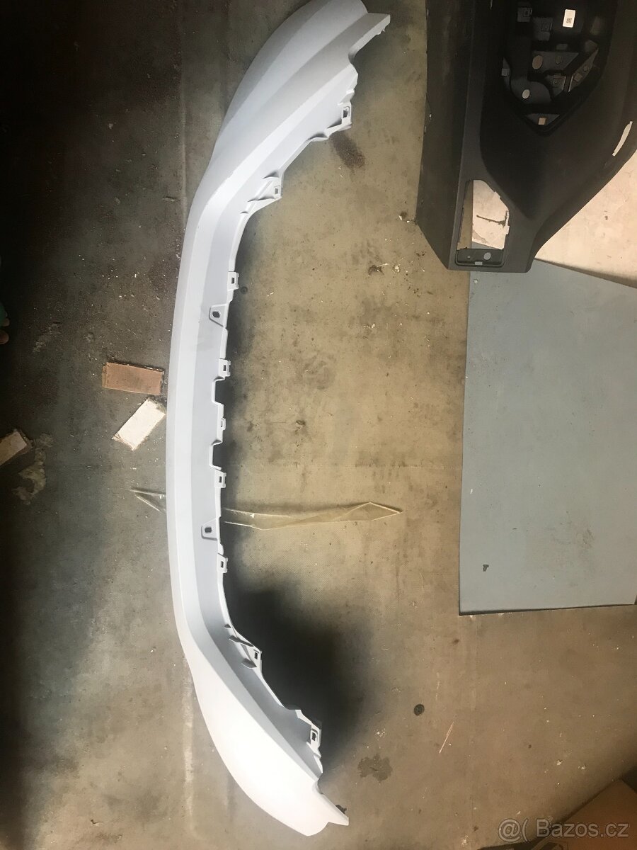 Lem předního nárazníku Iveco Daily - 3