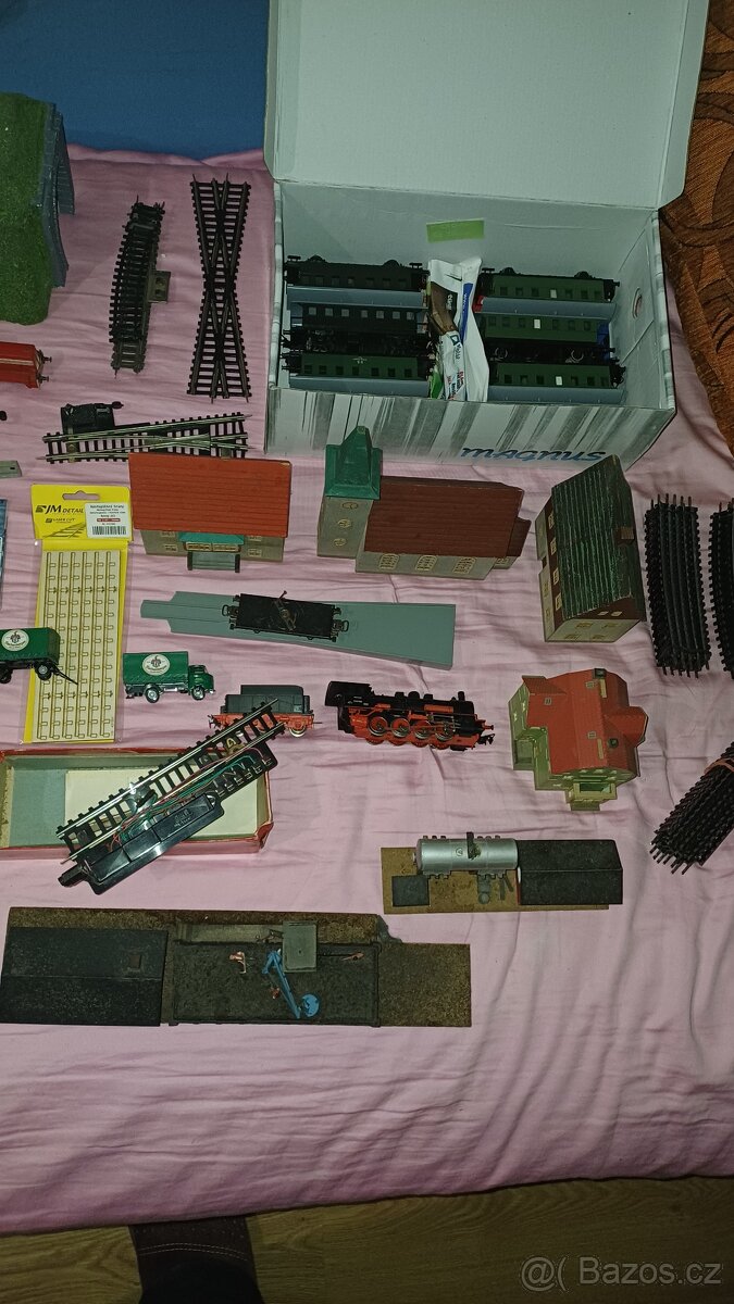 HO vláčky -kolejište a tak - 3