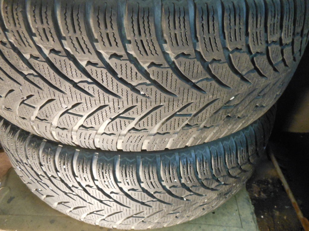 ZIMNÍ PNEU NOKIAN 225/60R18 - 3