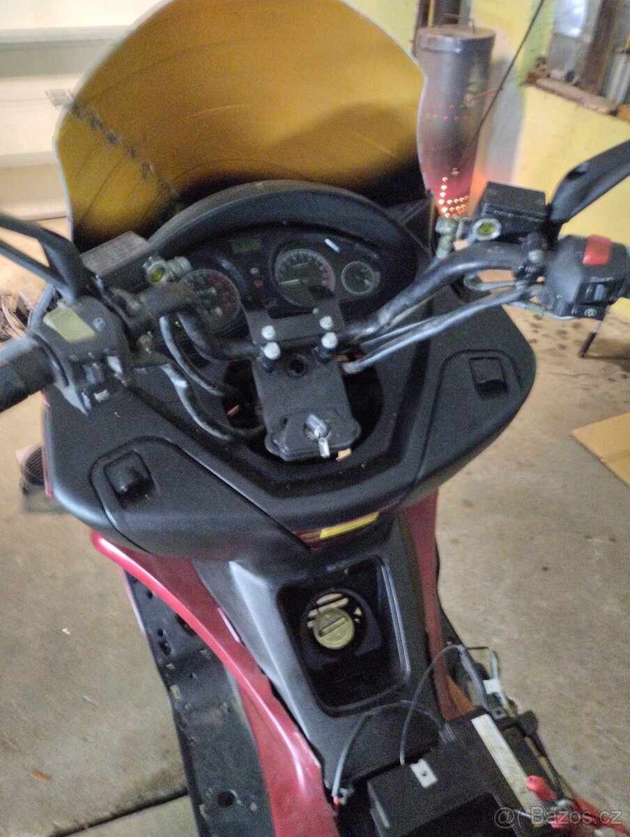 skutr JONWAY GTS 125 bez nutnosti přepisu - 3