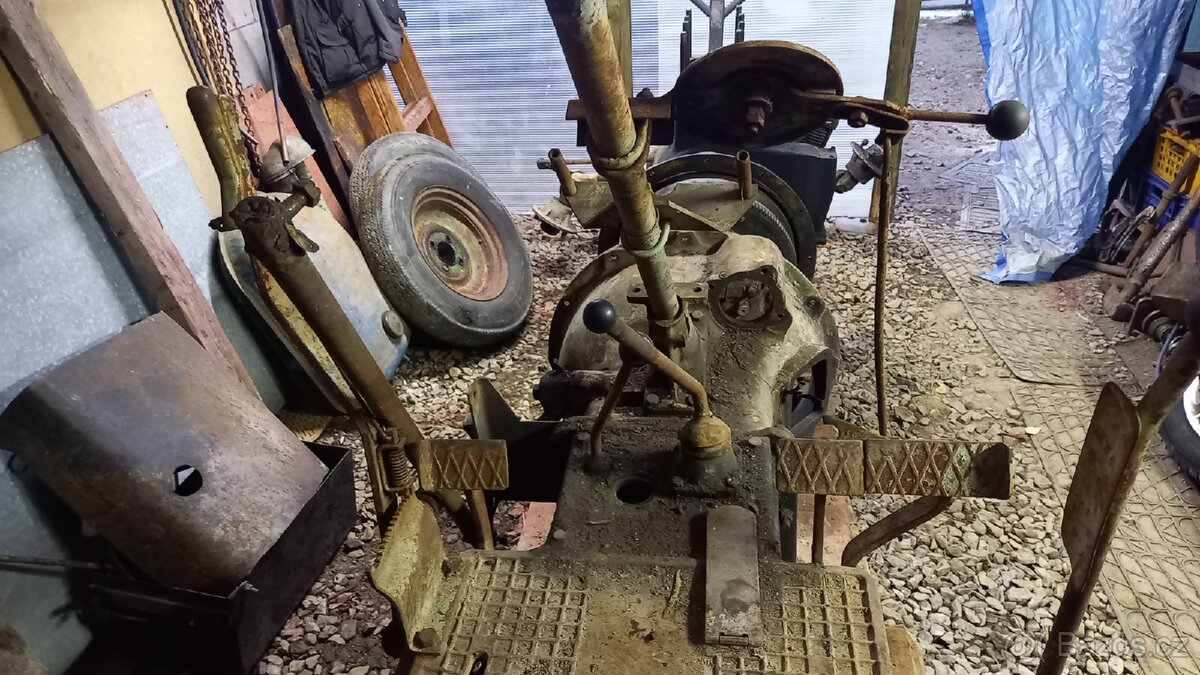 Zetor 25A-převodovka - 3