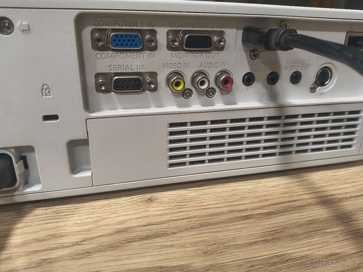 Projektor Panasonic VX500 XGA - 3