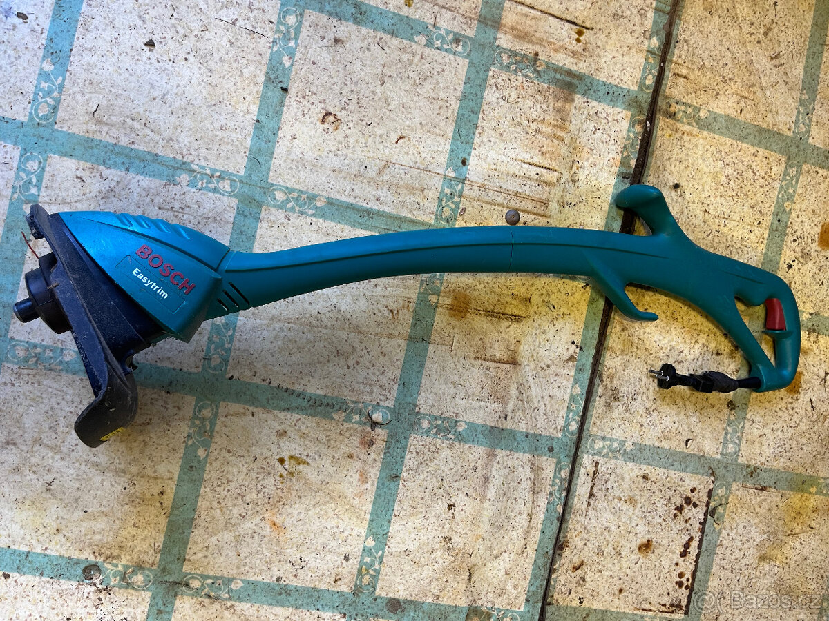 Elektrický křovinořez BOSCH - 3