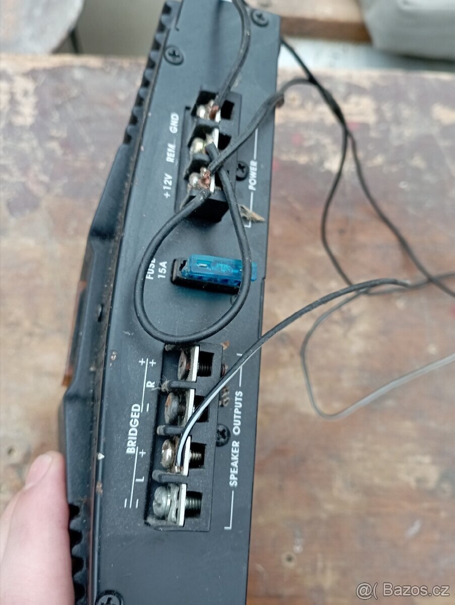 Prodám zesilovač JBL GT5-A402 - 3