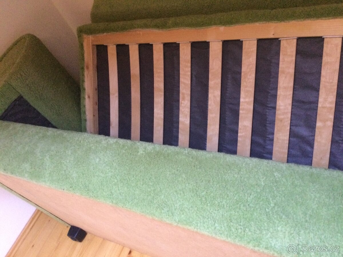 Pohovka s uloznym prostorem - 3